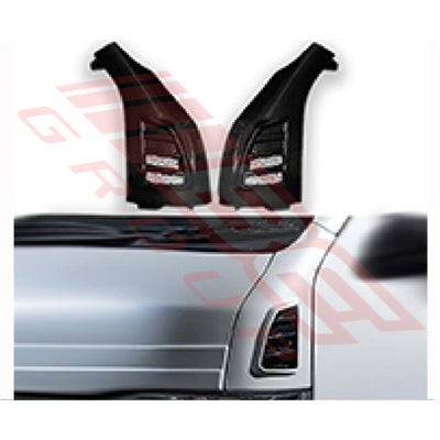 FRONT CORNER PANEL SET - L&R - BLACK - FIBER GLASS - TOYOTA HIACE 2004-
